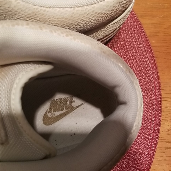 Nike Air Python. Size 11 - Picture 12 of 14